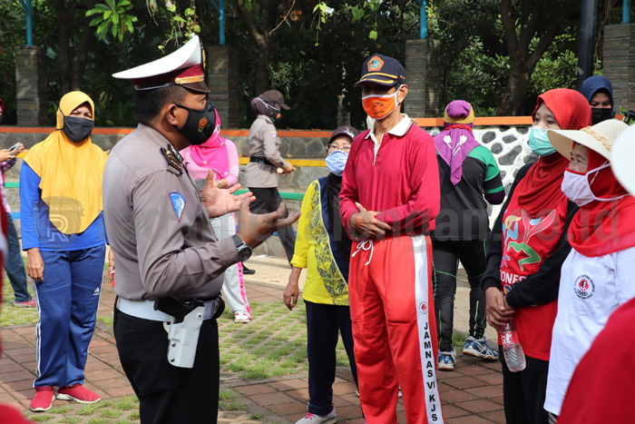 Kerumunan Warga di Taman Gajah Mada Dibubarkan