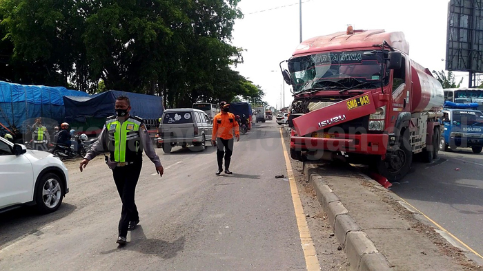 Tabrakan Beruntun, Pensiunan Polisi Tewas