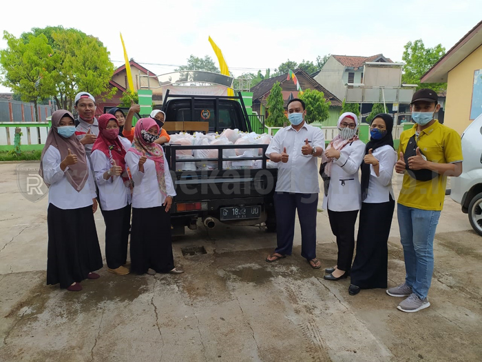 Apresiasi 167 Guru Honorer, Pagardika Berikan Bingkisan Lebaran.