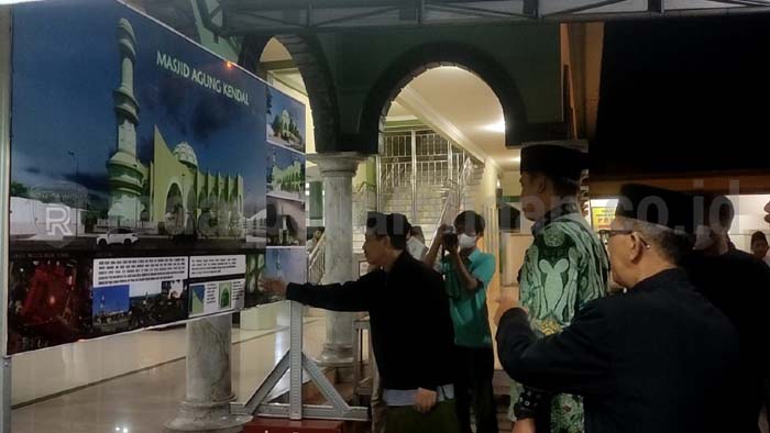 Direnovasi, Masjid Agung Bakal Didesain Lebih Modern