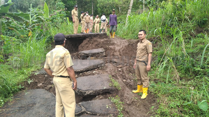 Pergerakan Tanah Kian Parah, Warga Wonosari Mulai Cemas