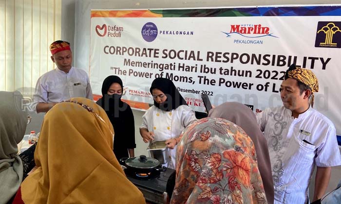 Peringati Hari Ibu, WBP Perempuan Rutan Pekalongan Dilatih Bikin Kue