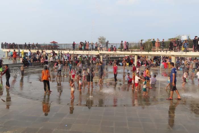 Pekan Syawalan, Tiap Hari Pasir Kencana Dipadati Pengunjung