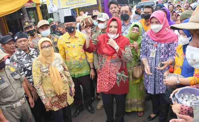 Bupati Pekalongan Pantau Luapan Sungai Sengkarang