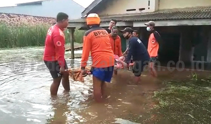 BPBD Evakuasi Warga yang Terjebak Banjir