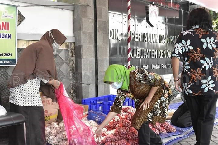 Stabilkan Harga, Pasar Mitra Tani Digelar