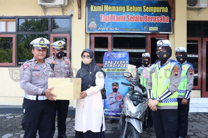Urus SIM Belum Terapkan Aplikasi Peduli Lindungi
