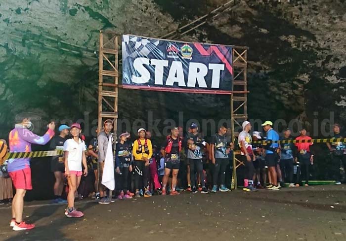 Atlet Lari Trail Kota Batik Raih Juara 1 Kejurda