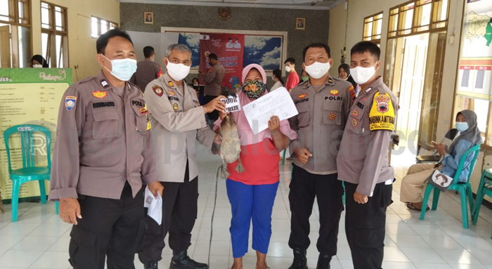 Usai Vaksin, Warga Dapat Doorprize Bebek dan Sembako