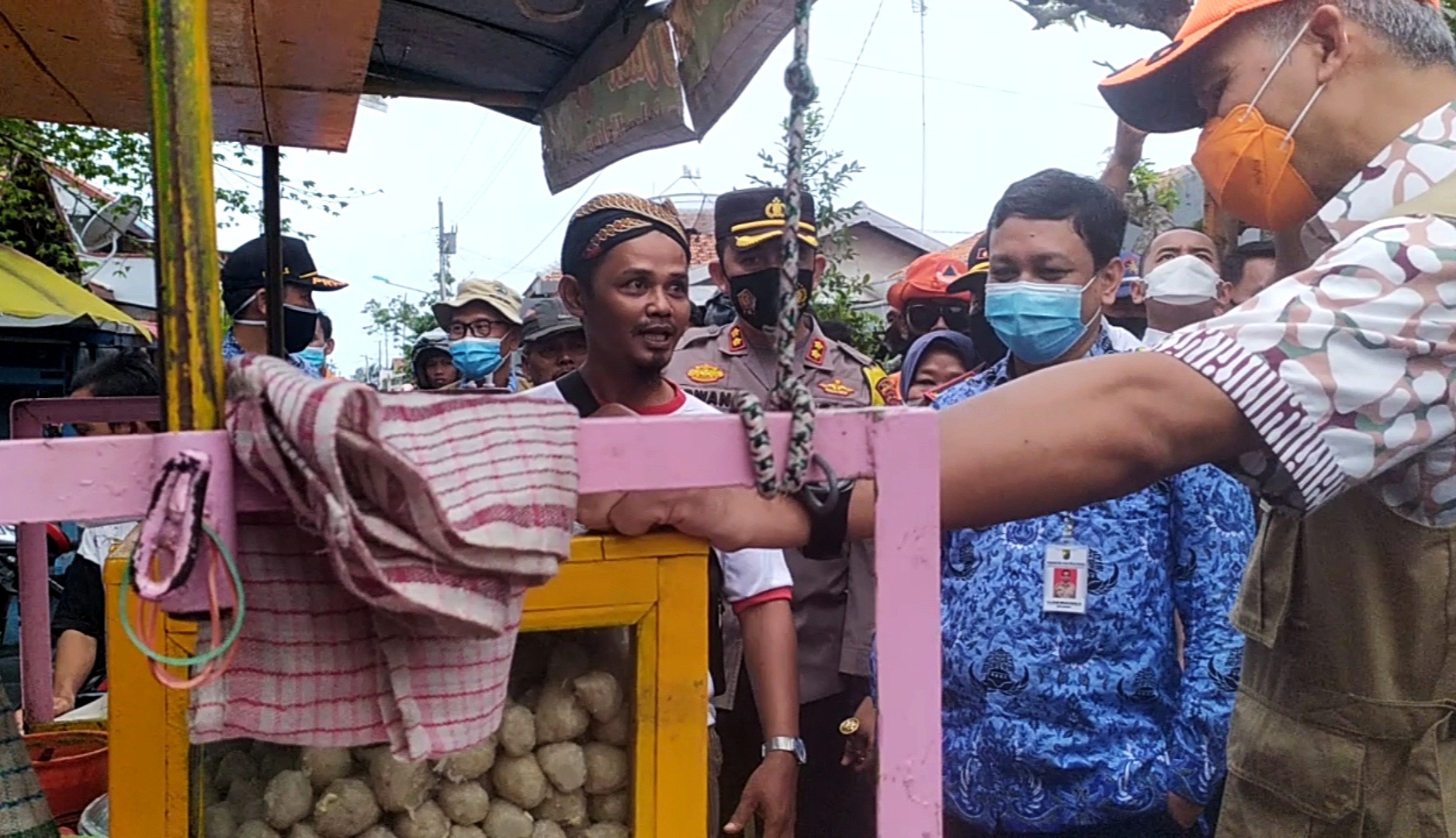 Baksonya Diborong Ganjar, Hadi Sumringah