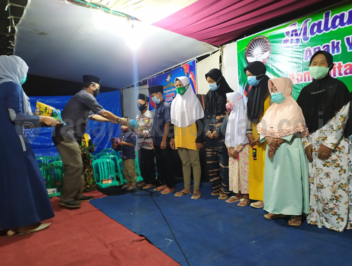 Puluhan Anak Yatim dan Janda Terima Santunan