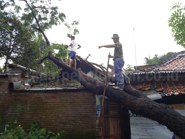 8 Desa Disapu Puting Beliung