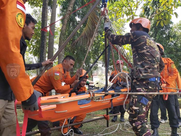 Potensi SAR Pertajam High Angle Rescue Technicque