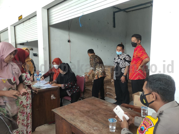 Pedagang Diminta Jual Minyak Goreng Rp 13.500/Kg