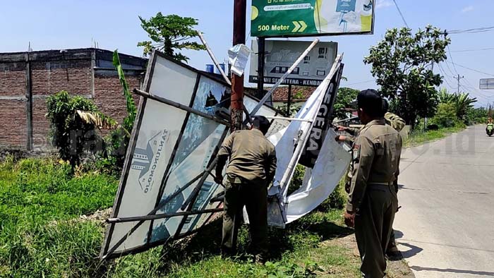 2021, Pajak Reklame Nunggak Rp51 Juta