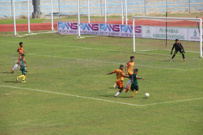 Laga Perdana, Persik Bekuk PSDB United 2-0