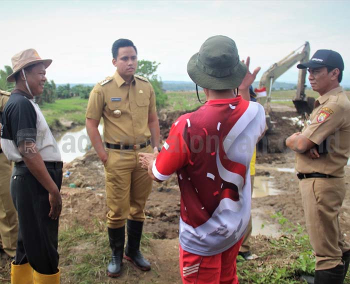 Tanggul Jebol, Brangsong Alami Banjir Terburuk