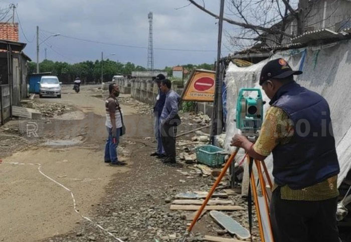 Pembangunan Tanggul Pantai Kembali Dilanjutkan