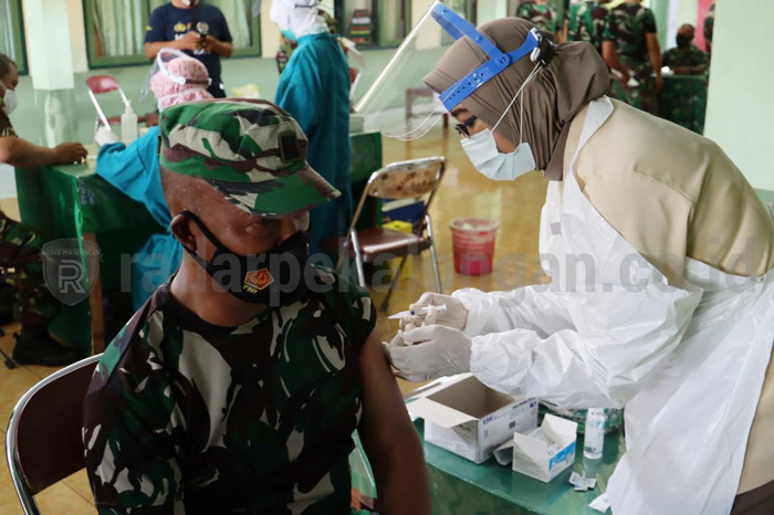 Ratusan Anggota Kodim Pekalongan Disuntik Vaksin