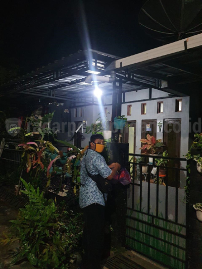 Bantu Warga Isman, Omah Tani dan Kampung Hijrah Suplai Makan Malam Gratis