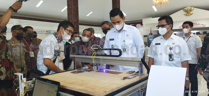 Hari Pertama, 4.000 Pencari Kerja Mendaftar