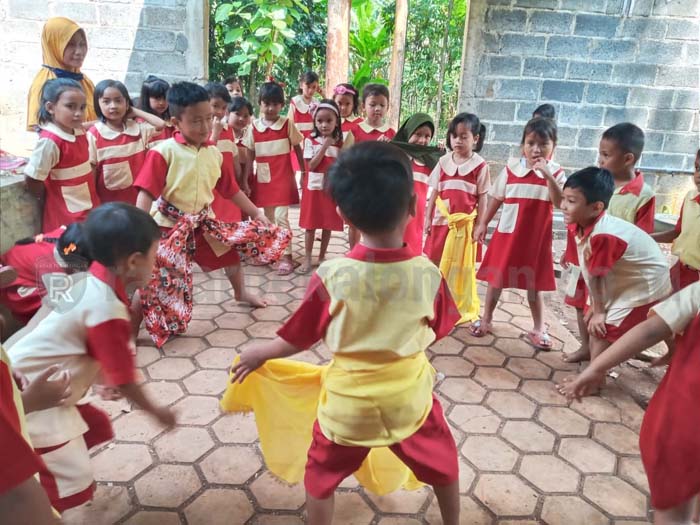 Anak-anak Dikenalkan Ibadah Puasa