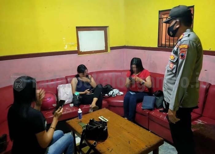 Lihat Polisi Mabuk, Laporkan!