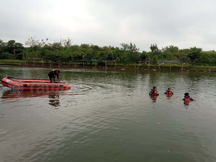 Musim Rob, SAR Bumi Santri Latihan Water Rescue