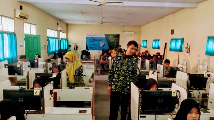 Meriahkan Bulan Bahasa dan Sastra, SMA Hasyim Asy'ari Menulis Bersama