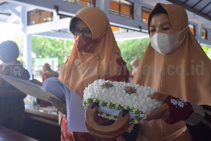 Kurangi Limbah Sedotan Plastik Disulap Jadi Tas Cantik 7587