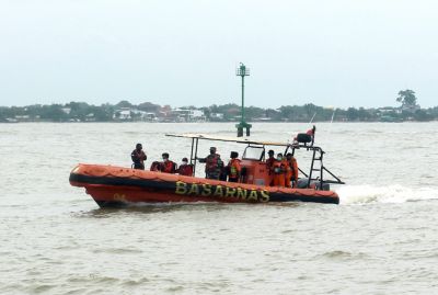 Tim SAR Kerahkan 50 Personil dan Sejumlah Kapal Cari 12 Nelayan Asal Batang di Laut Jepara