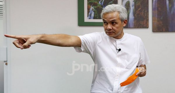 Ganjar Marah Besar Gara-gara Dangdutan di Tegal, Wali Kota dan Kasatpol PP Kena Semprot